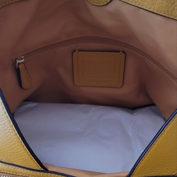 EUC Coach Large Lexy Squash Leather Shoulder Bag - Picture 4 of 13